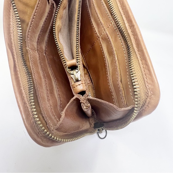 😻VTG Leather Studded Wallet - Picture 4 of 8